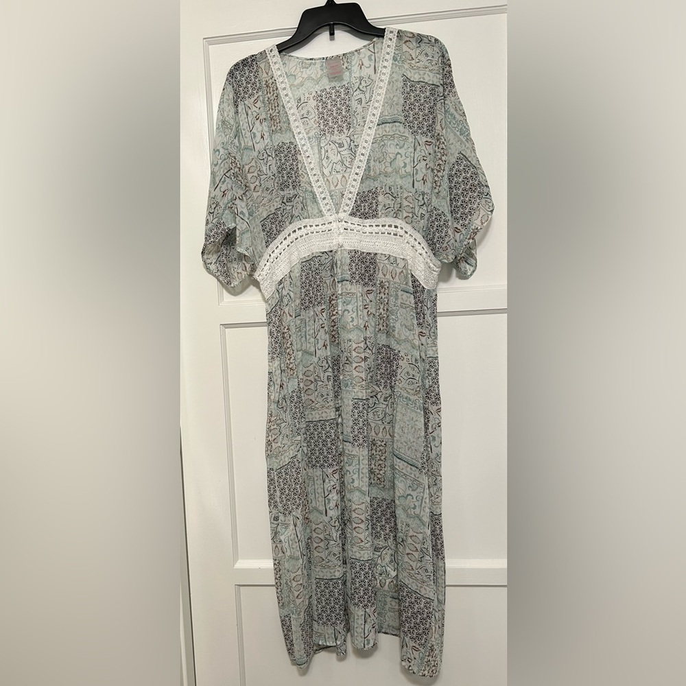 No Boundaries Plus Green Floral Partial Open Front Defined Waist Blouse XXXL